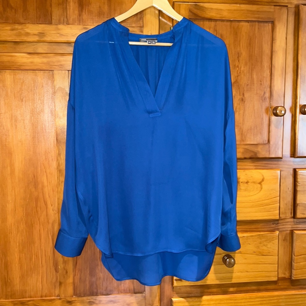 Vince Long Sleeve Blue Silk Pullover Blouse